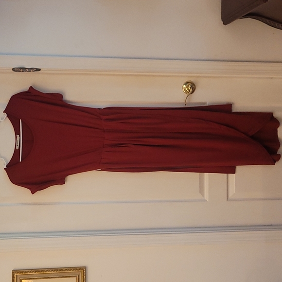 EUC YIDARTON Dark Red Short Sleeve Faux Wrap Dress - Picture 3 of 14